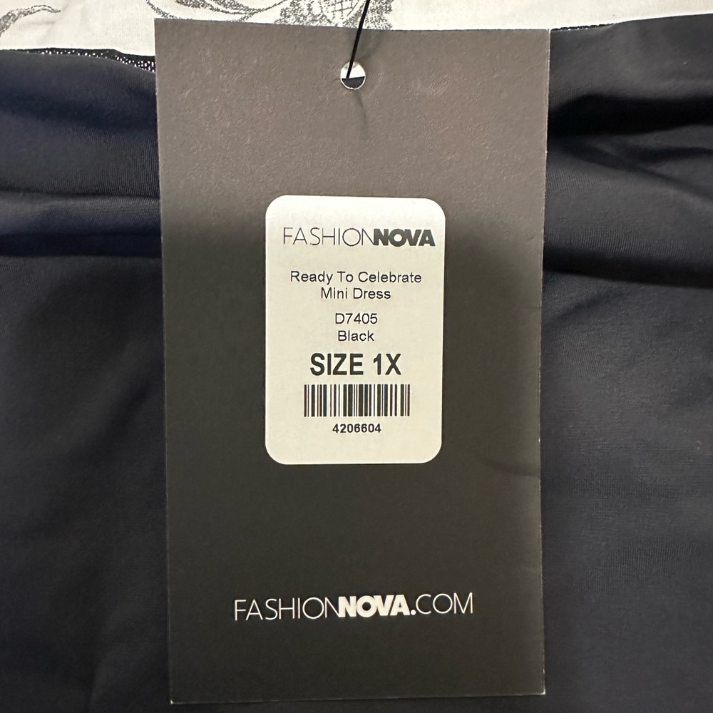 NWT Fashion Nova Ready to Celebrate Mini Dress Size 1X - Picture 4 of 6